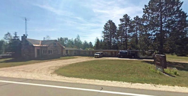Tahquamenon Falls Motel - 2008 Street View (newer photo)